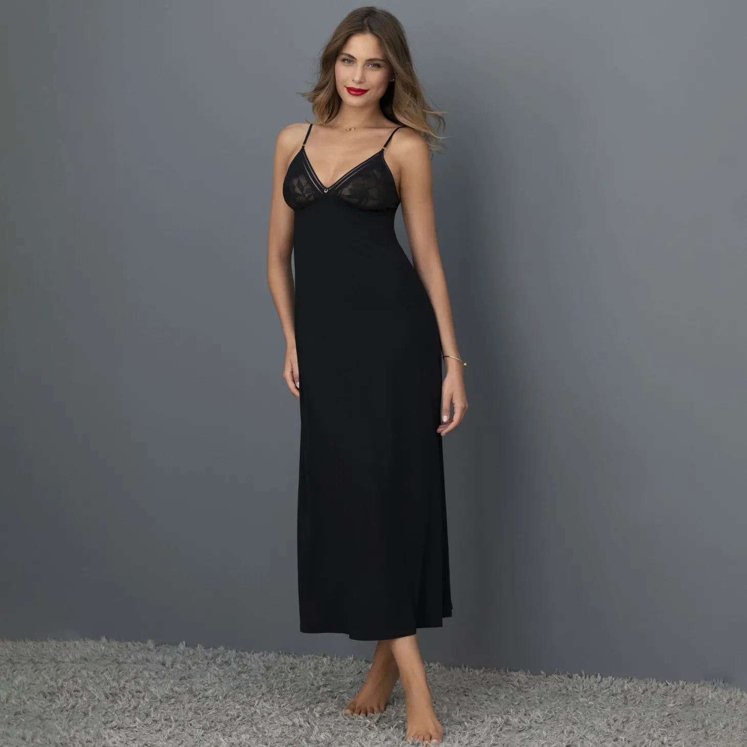 Antigel Dentelle Rebelle Gown