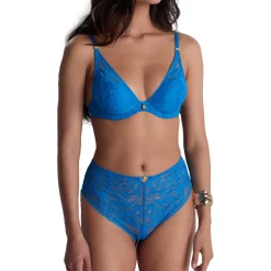 Aubade Love Soul Full Brief