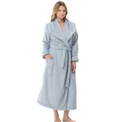 Le Chat Fuzzy Long Wrap