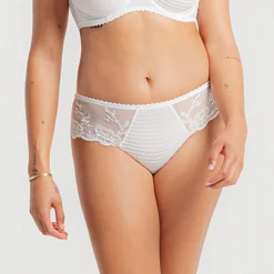 Louisa Bracq Elise Shorty