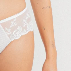 Louisa Bracq Elise Shorty