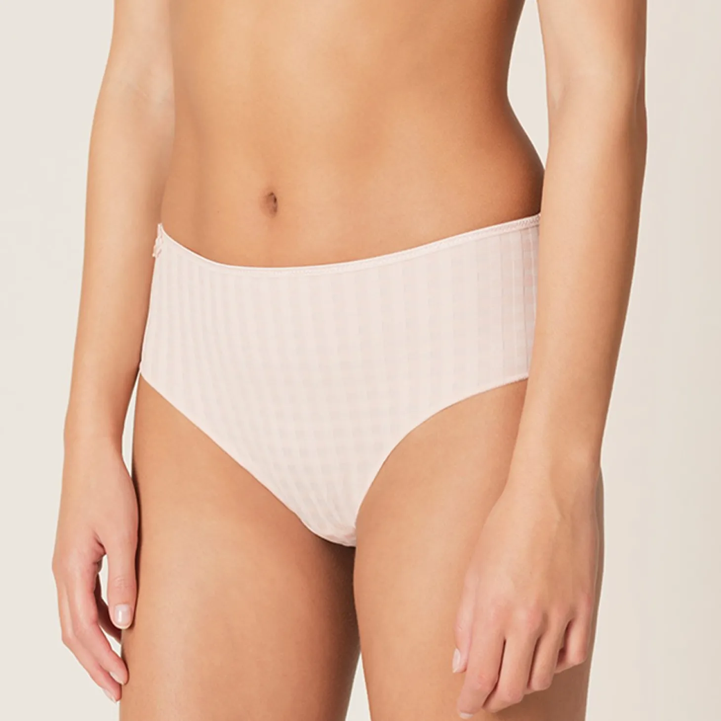 Marie Jo Avero Full Brief