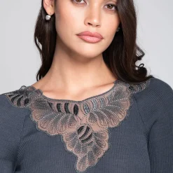 Oscalito Embroidered Tulle V-Neck Ribbed Long Sleeve Top