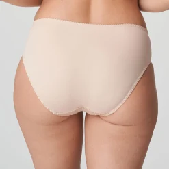 PrimaDonna Deauville Full Brief