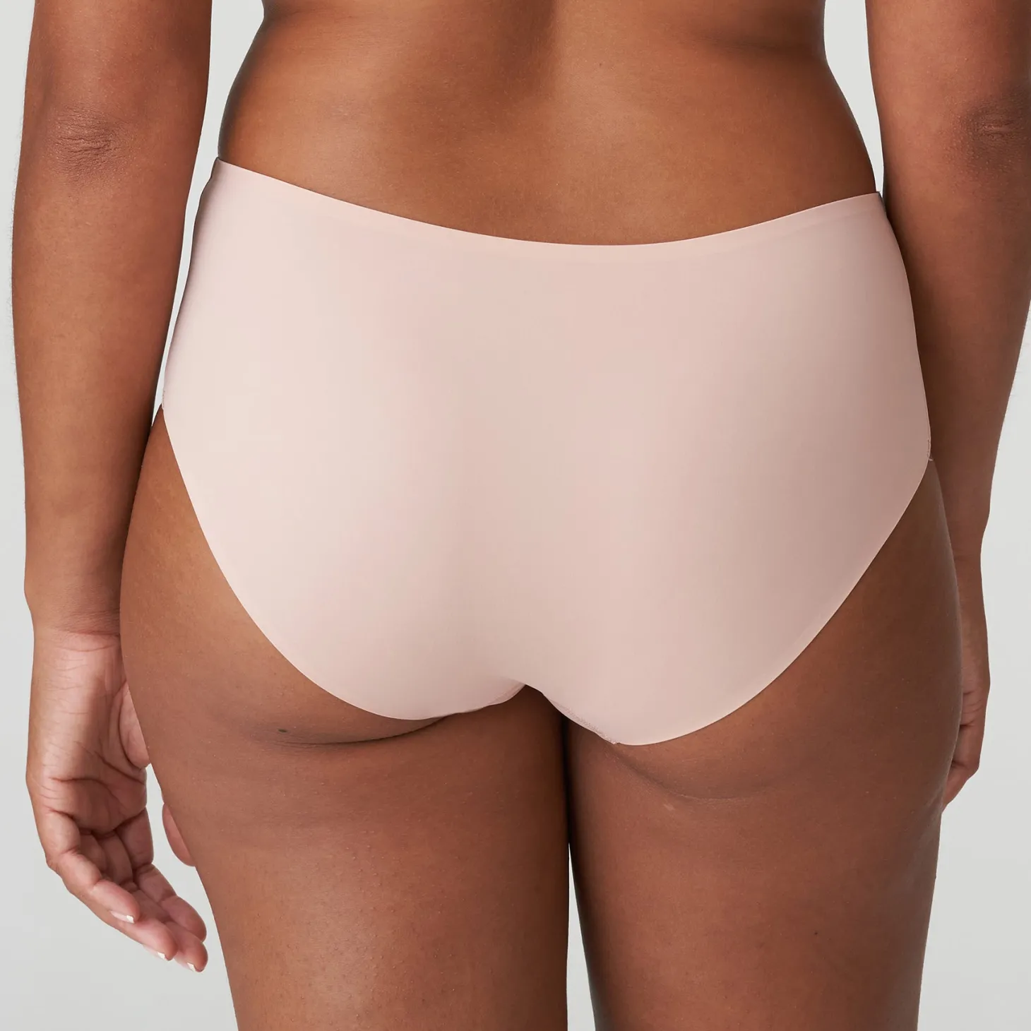 PrimaDonna Figuras Full Brief