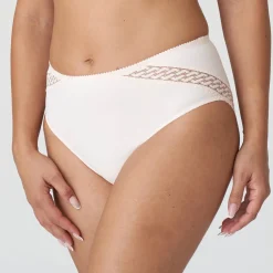 PrimaDonna Montara Full Brief