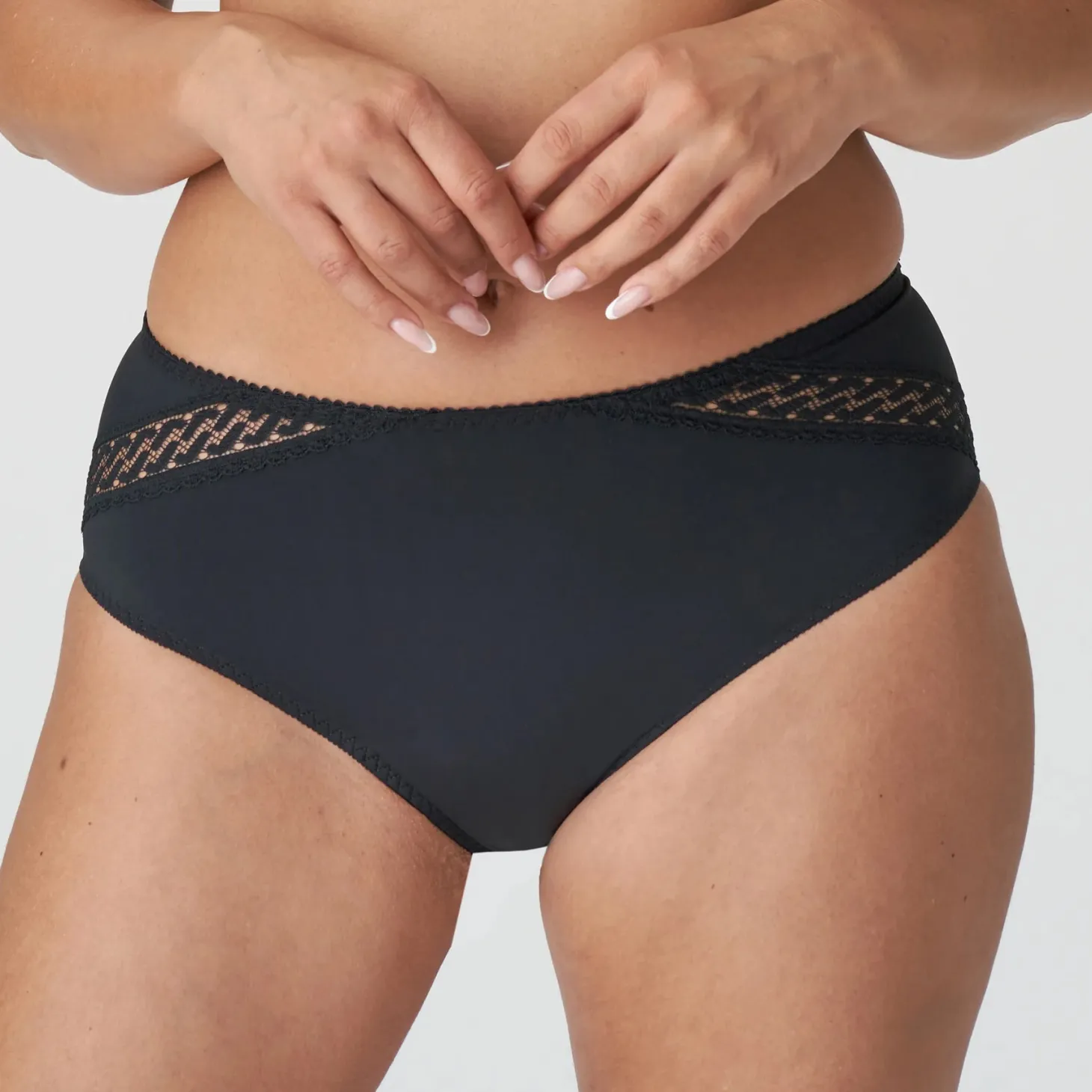 PrimaDonna Montara Full Brief