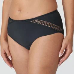 PrimaDonna Montara Full Brief