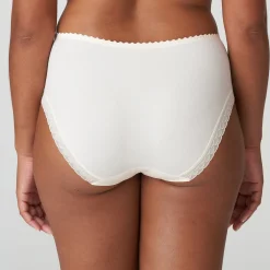 PrimaDonna Novaro Full Brief