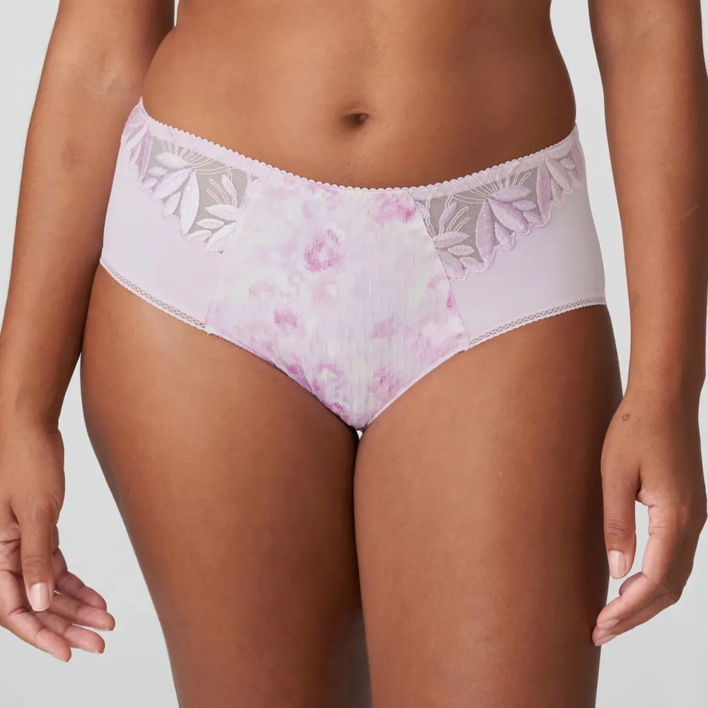 PrimaDonna Orlando Full Brief