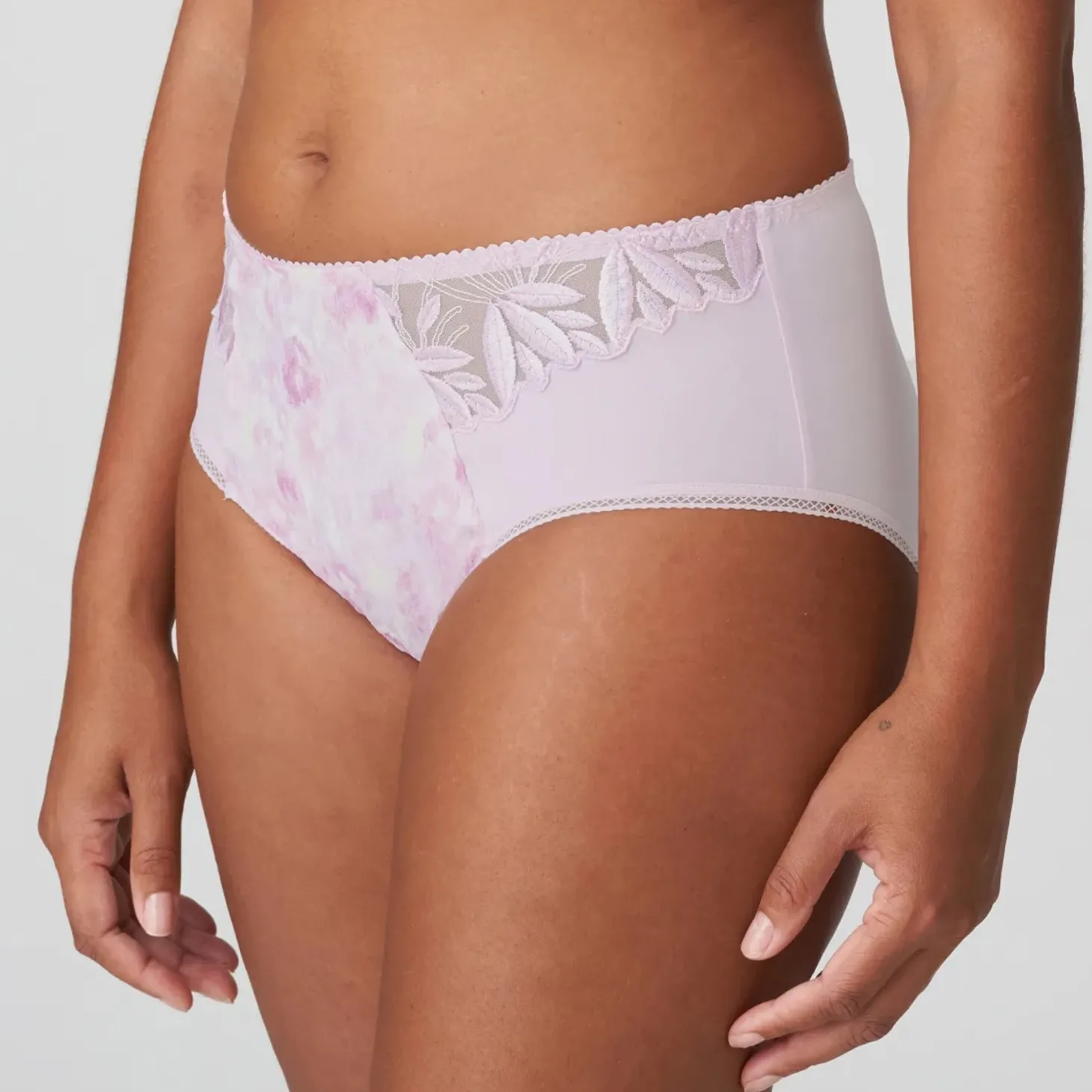 PrimaDonna Orlando Full Brief