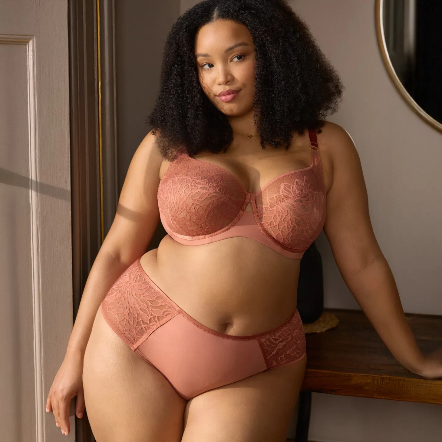 Sculptresse Sophia Full Brief