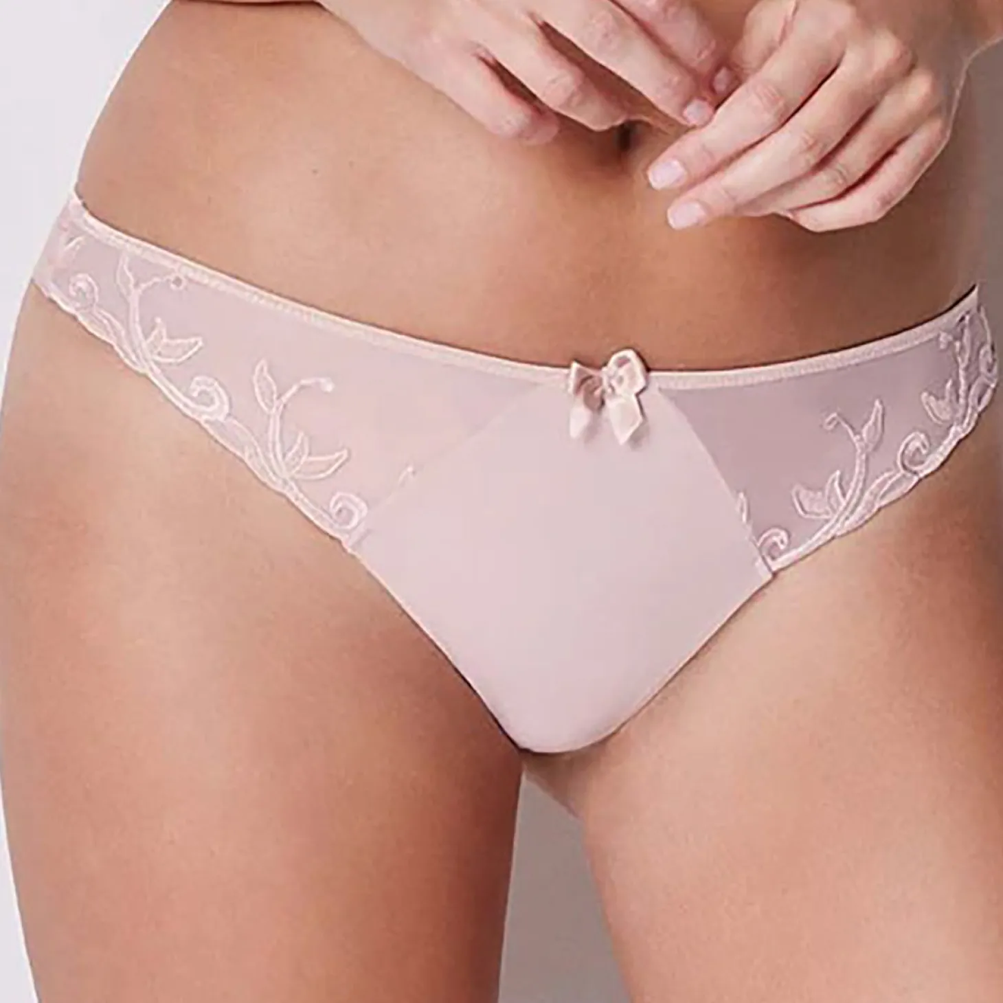 Simone Pérèle Andora Thong
