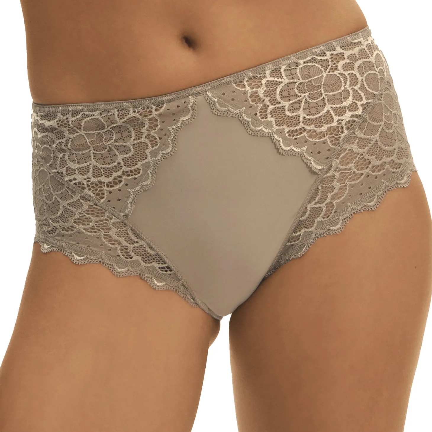 Simone Pérèle Caresse Control Brief