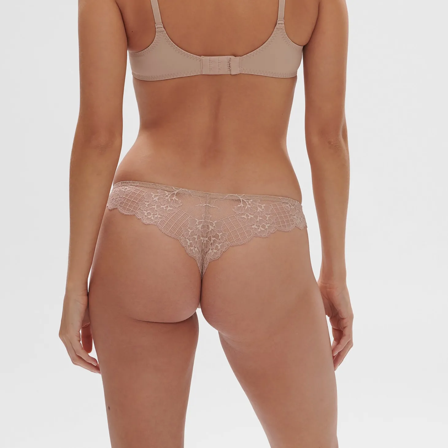 Simone Pérèle Rêve Thong