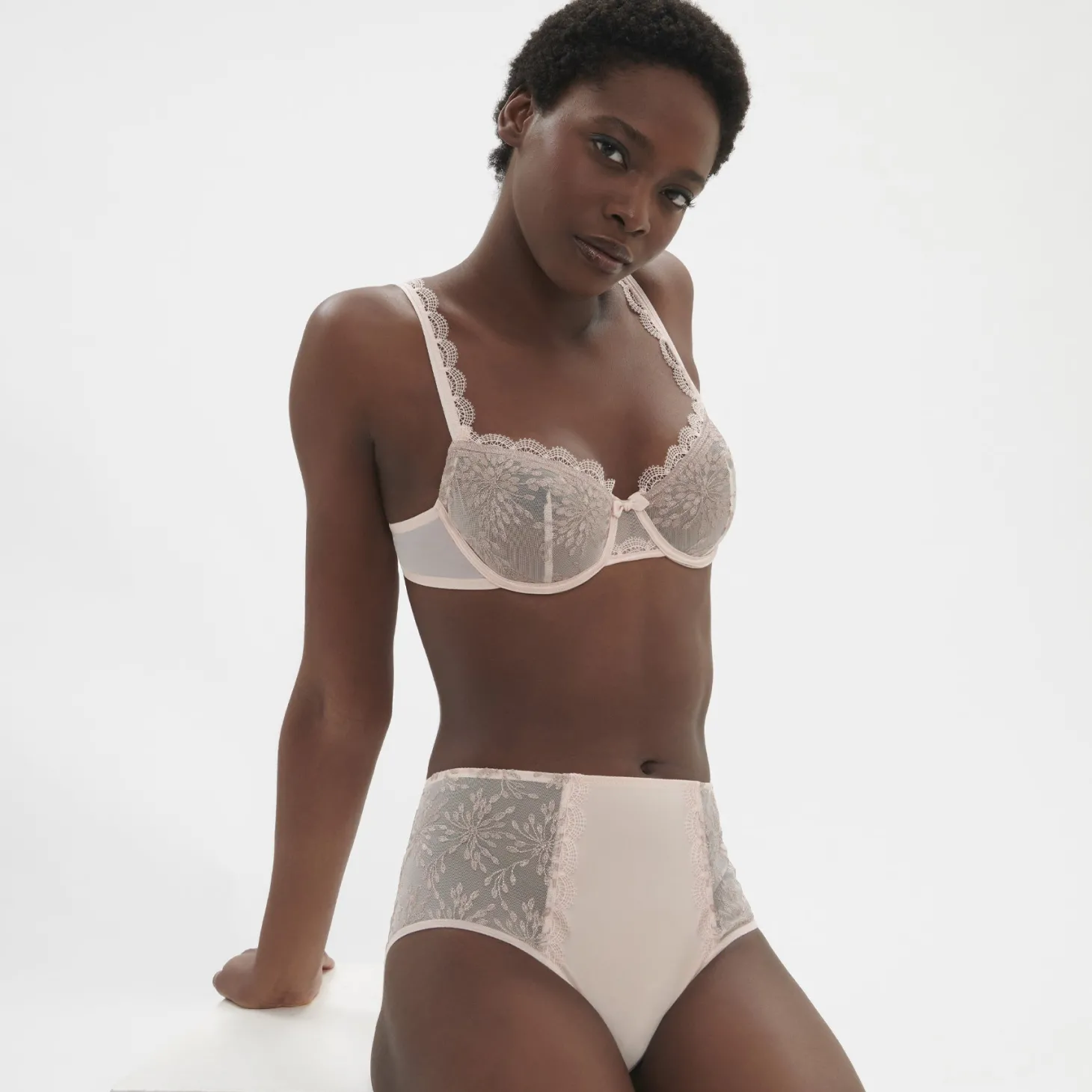 Simone Pérèle Singulière Full Brief