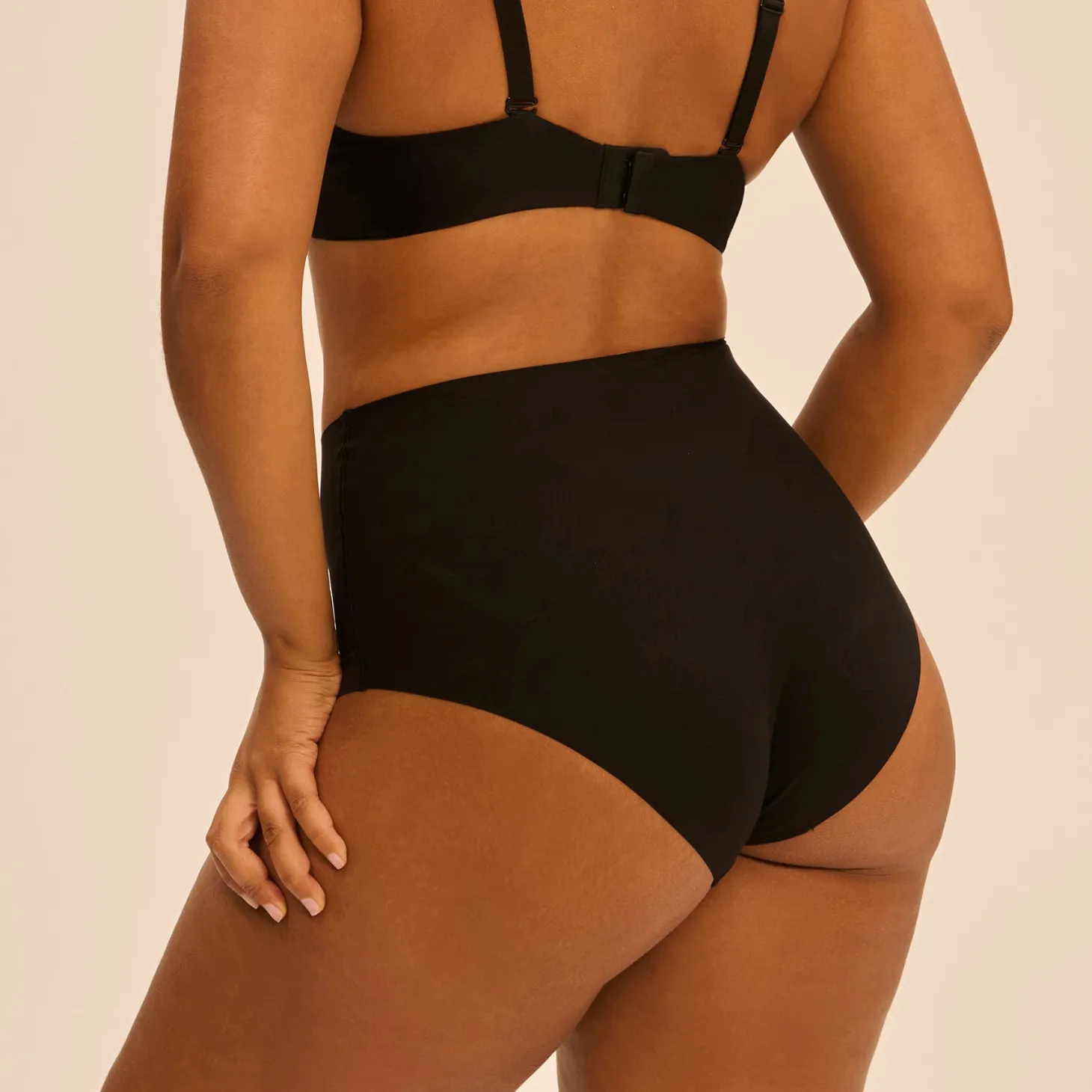 Simone Pérèle Story Control Full Brief